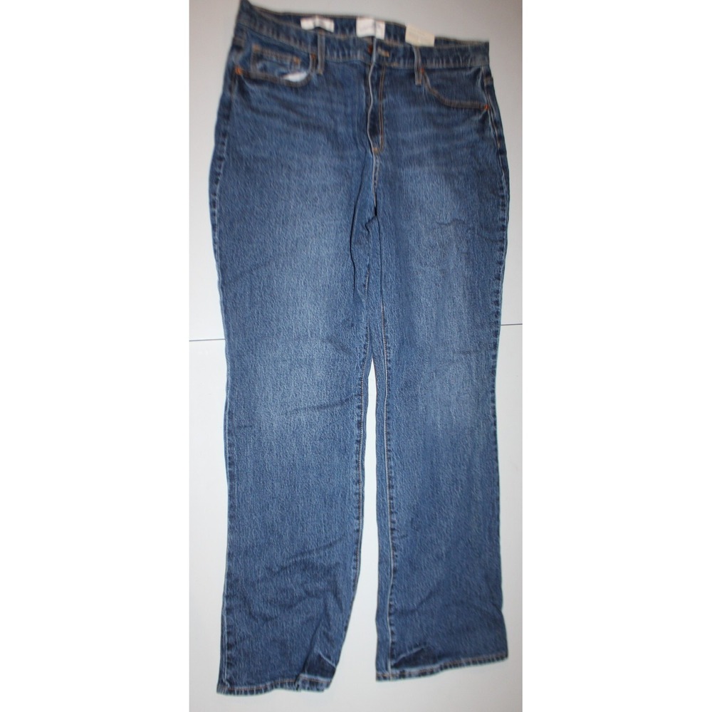Women's Vintage High-rise Bootcut  Jeans -- Universal Thread Medium Wash size 0